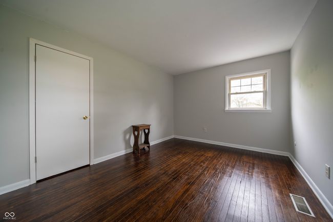 empty room featuring wood-type flooring and baseboards | Image 37