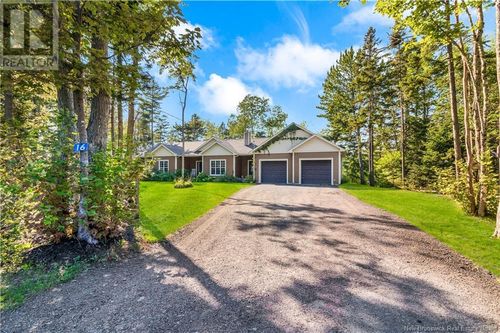 16 Woodland Dr, Galloway, NB, E4W2G6 | Card Image
