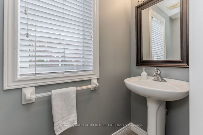 2382 Emerson Dr, House other with 4 bedrooms, 4 bathrooms and 2 parking in Burlington ON | Image 17
