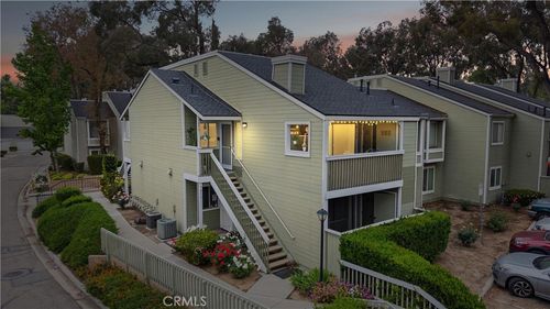 250-5879 Portsmouth Rd, Yorba Linda, CA, 92887 | Card Image