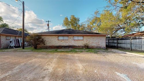 b-204 Lynn Dr, Bryan, TX, 77801-3365 | Card Image