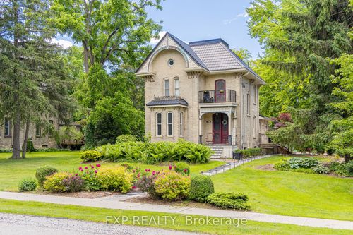 283 Hastings St, Parkhill, ON, N0M2K0 | Card Image