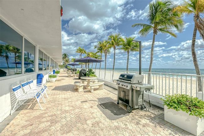 APT-1407 - 1360 S Ocean Blvd, Condo with 2 bedrooms, 2 bathrooms and null parking in Pompano Beach FL | Image 41