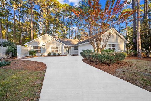 39 Golden Hind Dr, Hilton Head Island, SC, 29926-1871 | Card Image