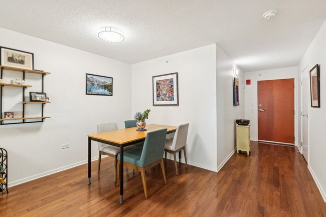 APT-1017 - 800 Elgin Rd, Condo with 2 bedrooms, 2 bathrooms and 1 parking in Evanston IL | Image 7