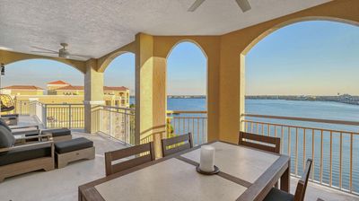 702 - 611 Riviera Dunes Way, Condo with 3 bedrooms, 4 bathrooms and null parking in Palmetto FL | Image 3