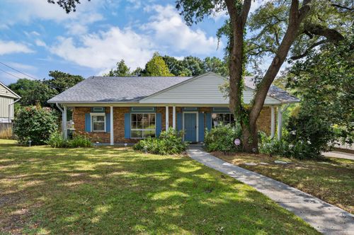 215 Fliva Ave Nw, Fort Walton Beach, FL, 32548-4256 | Card Image