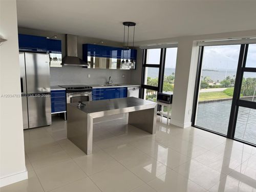 622-600 Ne 36th St, Miami, FL, 33137-3933 | Card Image