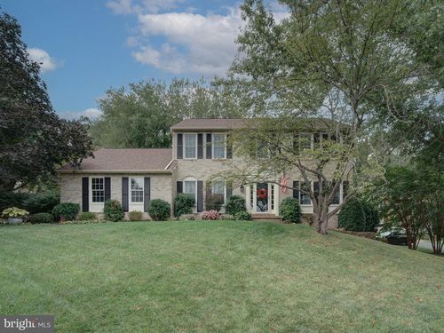 15292 Surrey House Way, CENTREVILLE, VA, 20120-1178 | Card Image