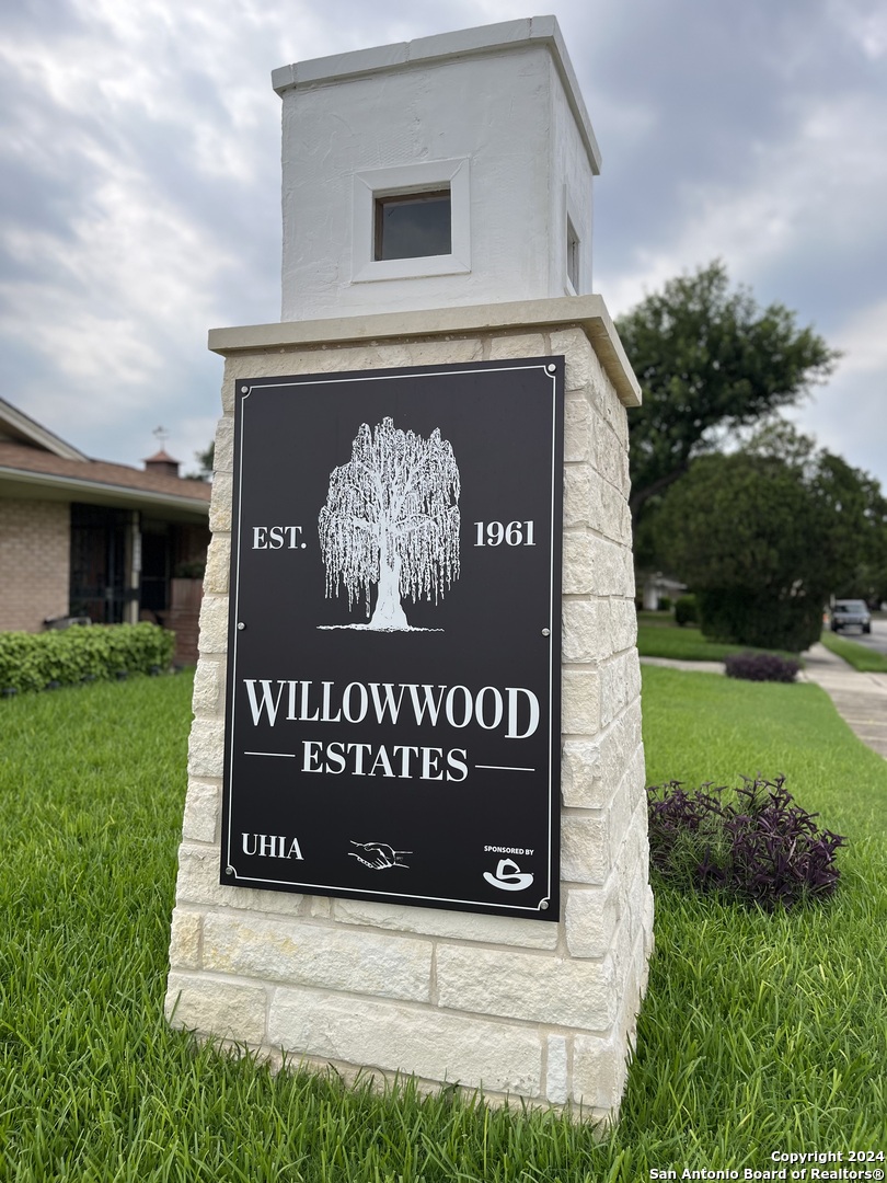 Willowwood Blvd, San Antonio, TX 78219
