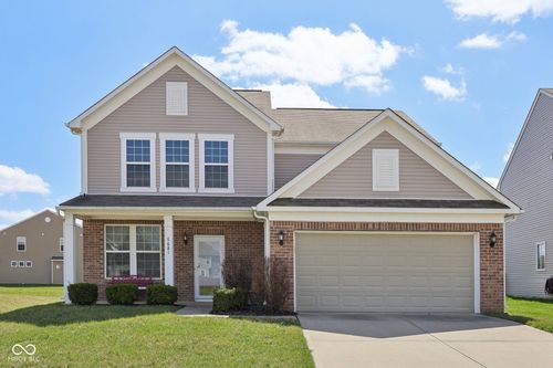 6681 Keepsake Dr, Whitestown, IN, 46075-6203 | Card Image