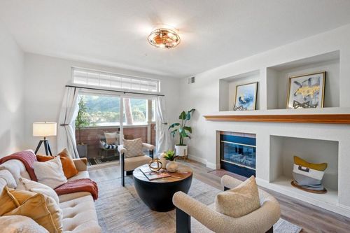 212 Crescent Ct, Brisbane, CA, 94005-1229 | Card Image