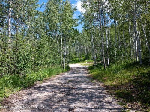 75 Elkhorn Dr, Thayne, WY, 83127 | Card Image