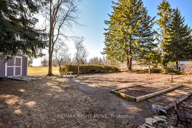 35 Fittons Rd E, House other with 3 bedrooms, 2 bathrooms and 4 parking in Orillia ON | Image 42