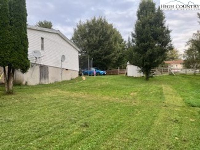 178 Joes Way, House other with 3 bedrooms, 3 bathrooms and null parking in Sparta NC | Image 4