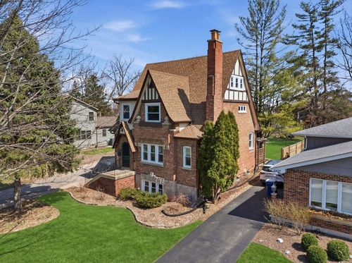 4425 Wilson Ave, Downers Grove, IL, 60515-2644 | Card Image