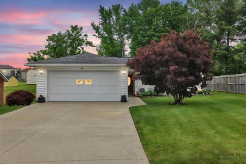 62 Brushwood Dr, Mansfield, OH, 44907-2806 | Card Image