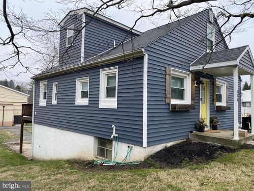 106 S Walnut St, KENNETT SQUARE, PA, 19348-3132 | Card Image