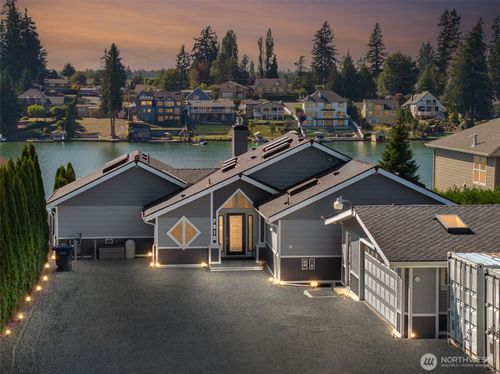 7010 Vandermark Road E Bonney Lake Wa 98390-8660, Bonney Lake, WA, 98390 | Card Image