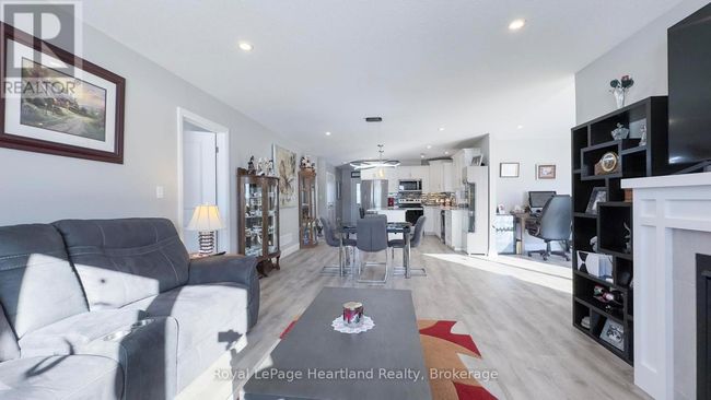 273 Lake Breeze Dr, House other with 2 bedrooms, 2 bathrooms and 3 parking in Goderich ON | Image 18