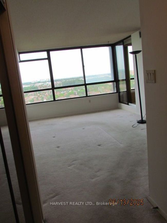 2102 - 255 Bamburgh Cir, Condo with 2 bedrooms, 2 bathrooms and 2 parking in Scarborough ON | Image 18