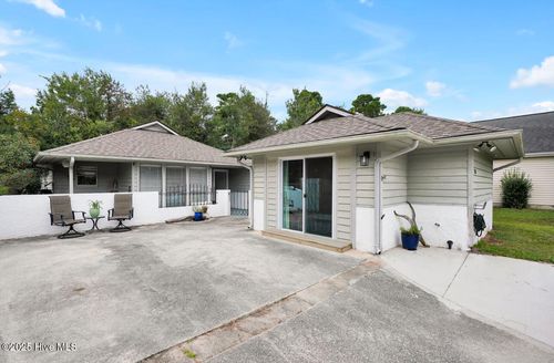 129 Red Bird Ln, Hampstead, NC, 28443-2401 | Card Image