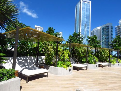 203-700 Ne 24th St, Miami, FL, 33137-5499 | Card Image