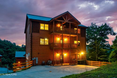 2303 Boulder Way, Sevierville, TN, 37862 | Card Image