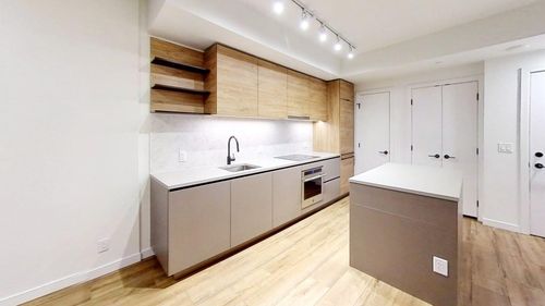28xx-10448 University Drive, Surrey, BC, V3T0S7 | Card Image