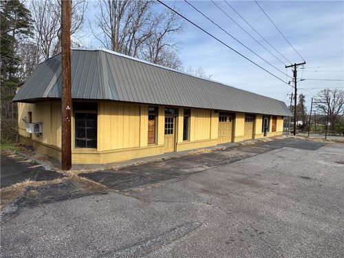 1644 Boone Trail, North Wilkesboro, NC, 28659 | Card Image