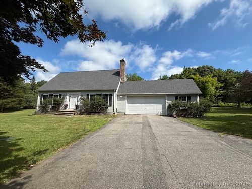 67 Bergendahl Dr, Griswold, CT, 06351-2608 | Card Image