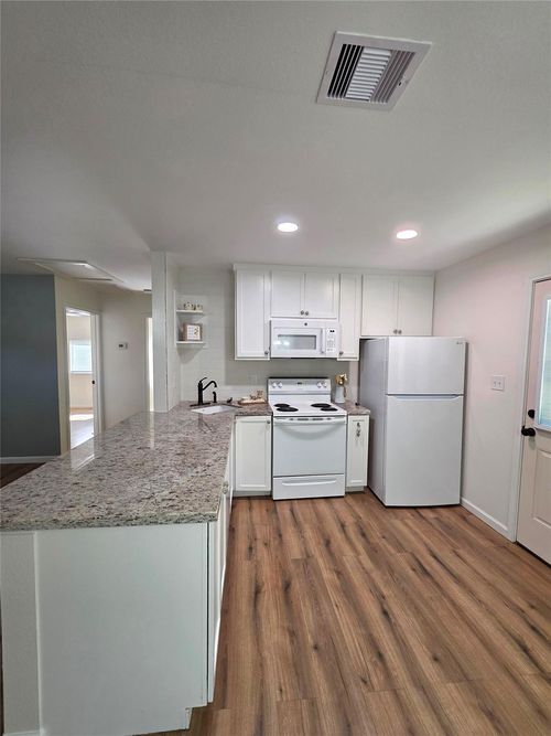 5422 Pine Ave, Pasadena, TX, 77503-4036 | Card Image