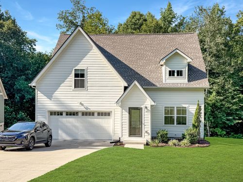 731 Hogan Rd, Clarksville, TN, 37043-2516 | Card Image