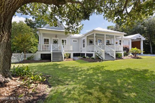 144 Saint Charles St, Bay Saint Louis, MS, 39520-4115 | Card Image