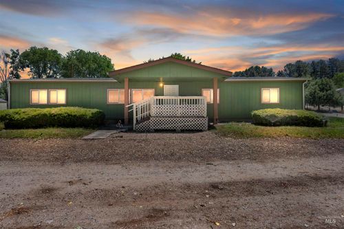 8950 W Edgeview Ln, Eagle, ID, 83616-1424 | Card Image