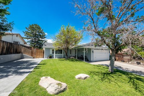 8625 Corrigan Way, Reno, NV, 89506-2122 | Card Image