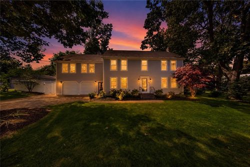 78 Riverside Dr, South Kingstown, RI, 02879-7133 | Card Image