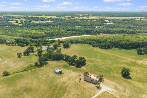 10500 S Greasy Bend Loop, Mannsville, OK, 73447-1140 | Card Image