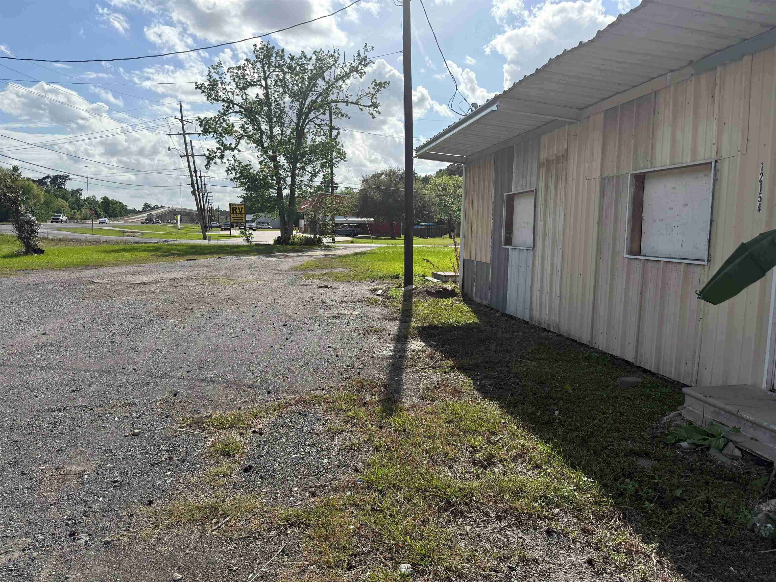 Commercial Sale in Vidor 3
