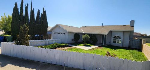 271 Cabernet Ave, Greenfield, CA, 93927-5309 | Card Image