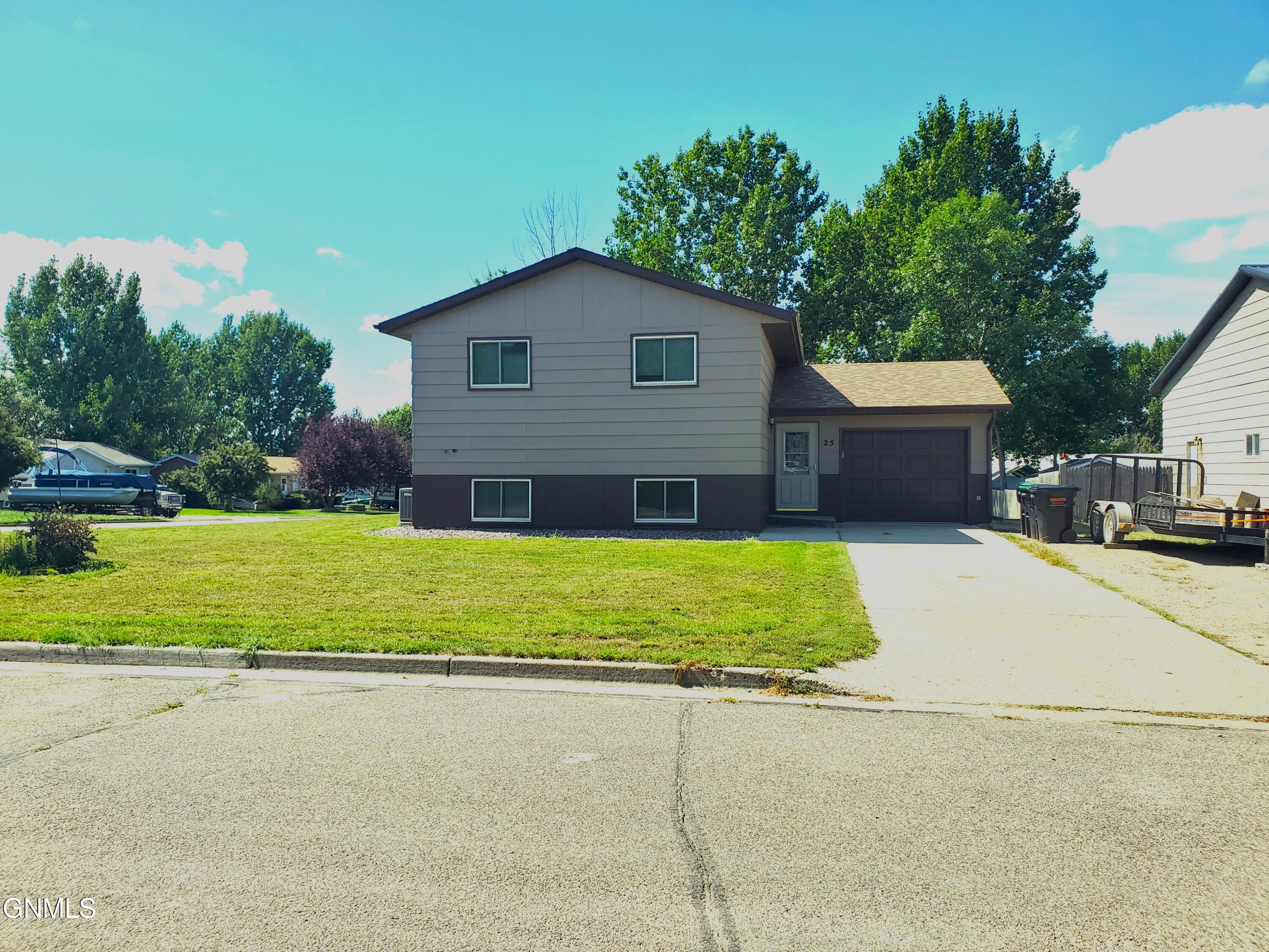 Penenah Dr, Lincoln, ND 58504