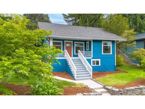 3604 Sw Custer St, Portland, OR, 97219-1655 | Card Image