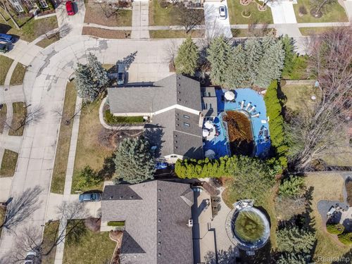 41924 Alden Dr, Clinton Township, MI, 48038-2103 | Card Image
