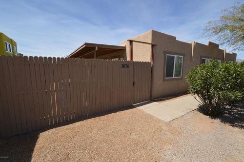 3876 E Lee St, Tucson, AZ, 85716-3721 | Card Image