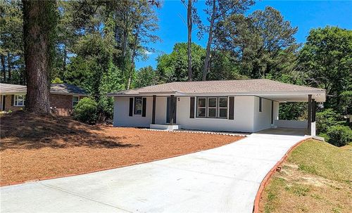 651 Lyle Dr Se, Marietta, GA, 30067-7613 | Card Image