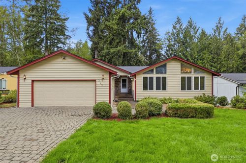 325 Rollingwood Dr, Kelso, WA, 98626-9360 | Card Image