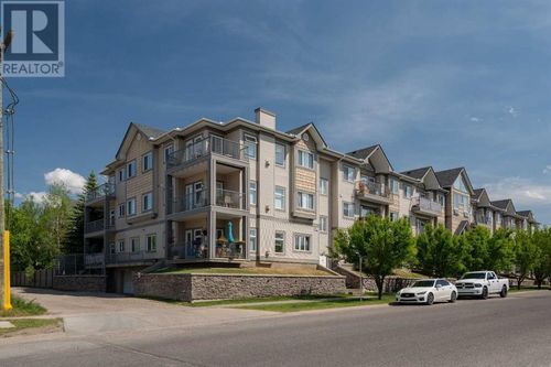 111-11170 30 St Sw, Calgary, AB, T2W6J2 | Card Image