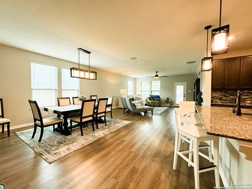 8134 Emmeline Dr, Boerne, TX, 78015-6607 | Card Image