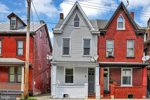 1127 Walnut St, LEBANON, PA, 17042-5940 | Card Image