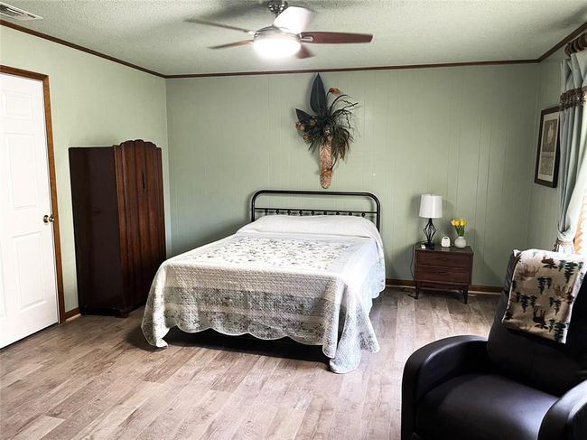 403 N Hall St, House other with 5 bedrooms, 3 bathrooms and null parking in Fairfield TX | Image 14